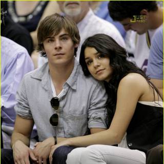 Vanessa Hudgens - Zac Efron