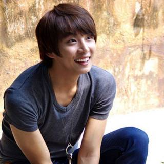 Yoon Si Yoon