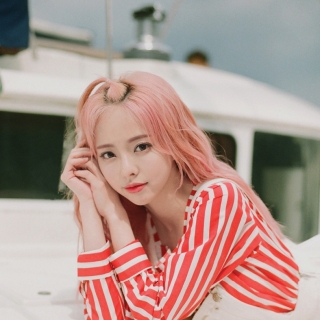 ViVi (Loona)