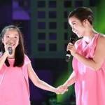 Con gái Mỹ Linh lại gây ấn tượng khi song ca cùng mẹ