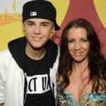 Mẹ Justin Bieber bị lạm dụng tình dục từ năm 4 tuổi