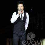 Tuấn Hưng liên tiếp làm liveshow trong tháng 10
