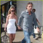 Britney Spears bị hạn chế dùng điện thoại