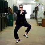 PSY ăn cắp "vũ đạo ngựa"?