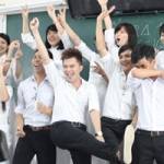 Nam Cường quậy tưng bừng trong MV mới