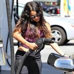 Vanessa Hudgens nhận 'gạch' vì 'vô ý vô tứ'