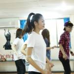 Tăng Thanh Hà tập nhảy cùng nhóm 365