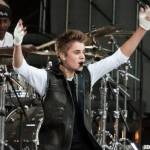 Sau scandal, tour diễn của Justin 'cháy' vé 