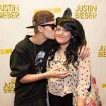 Sự thật về vụ Justin Bieber sờ ngực fan nữ