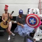 Nick Carter mặc... quần lót nhảy Harlem Shake