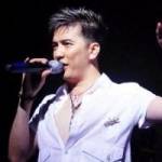 Đàm Vĩnh Hưng tung chiêu độc trong liveshow kỷ niệm 15 năm ca hát