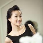 Maya sexy bên 'bạn trai' Tây trong MV mới