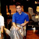 Những sao nam nghiện mặc váy trong showbiz Việt