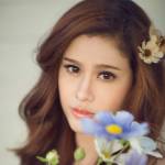Trương Quỳnh Anh khoe vai trần gợi cảm