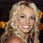 Britney Spears lại bị tố hát nhép