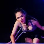 "Bỏng mắt" xem Hương Giang Idol khoe ngực đầy nóng bỏng