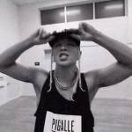 Taeyang nhảy "quên trời đất" trong ca khúc của G-Dragon