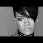 Rihanna co giật như vừa bị... zombie cắn trong MV mới