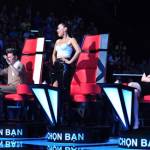 HLV The Voice chỉ được mặc một bộ quần áo?