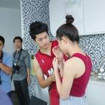 Harry Lu chăm sóc cho Hoàng Thùy Linh như người yêu 
