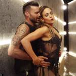 Ricky Martin trở lại bằng MV tình cảm với Jennifer Lopez