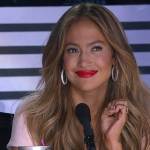 Jennifer Lopez buột miệng chửi thề ngay trên "ghế nóng"