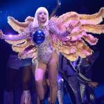 Lady Gaga khởi động tour với loạt đồ diễn "không ai dám đụng hàng"