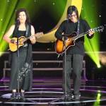 Phương Thảo - Ngọc Lễ hát "Ba ngọn nến lung linh" tái ngộ khán giả sau 10 năm