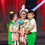 Các giọng ca nhí của "Đồ Rê Mí" khóc khi chia tay 6 thí sinh