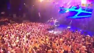 Hello - Party Rock Anthem - I'm In Miami Trick (Live At Carnival 2012 - Brazil)